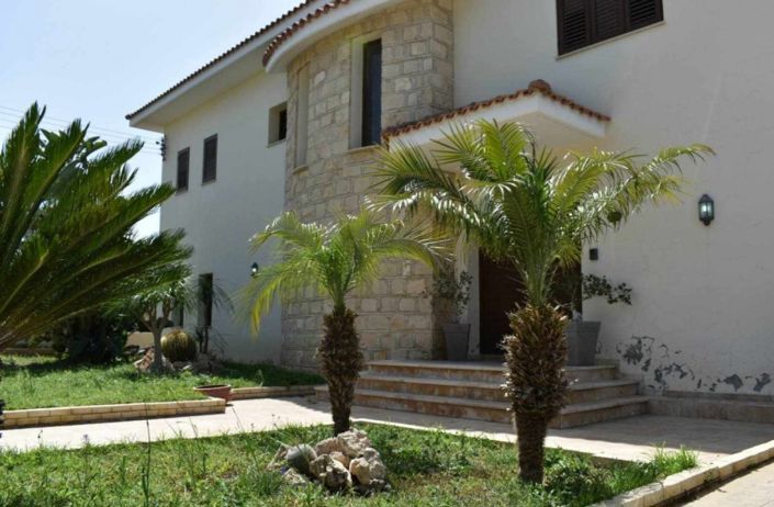 Image No.1-3 Bed House for sale