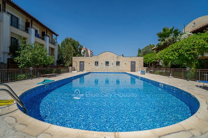 Image No.1-2 Bed House for sale