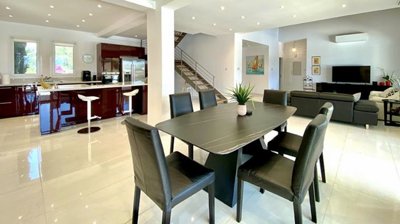 581386-detached-villa-for-sale-in-select-loca