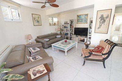 581690-detached-villa-for-sale-in-talafull