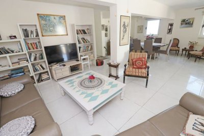 581691-detached-villa-for-sale-in-talafull