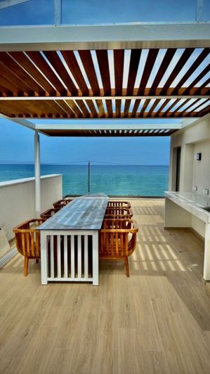 Image No.1-4 Bed House for sale