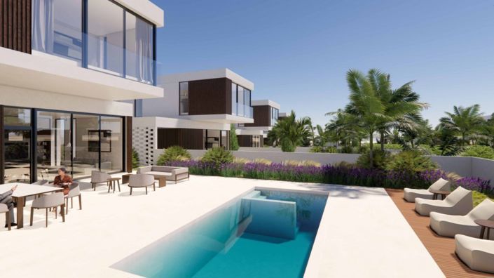 Image No.1-6 Bed House for sale