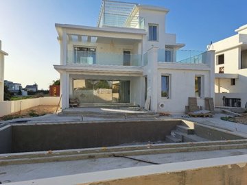 599548-detached-villa-for-sale-in-pervoliaful