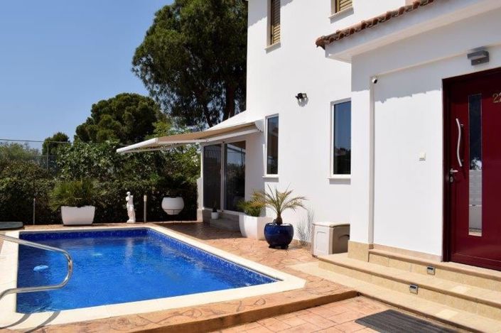 Image No.1-3 Bed House for sale