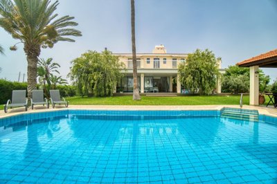 606515-detached-villa-for-sale-in-mandriaorig