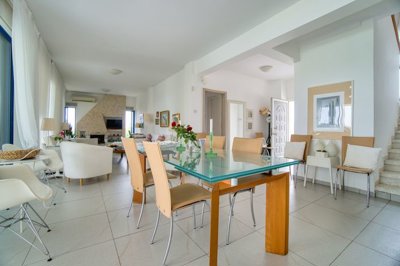 606500-detached-villa-for-sale-in-mandriaorig