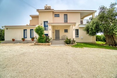 606471-detached-villa-for-sale-in-select-loca
