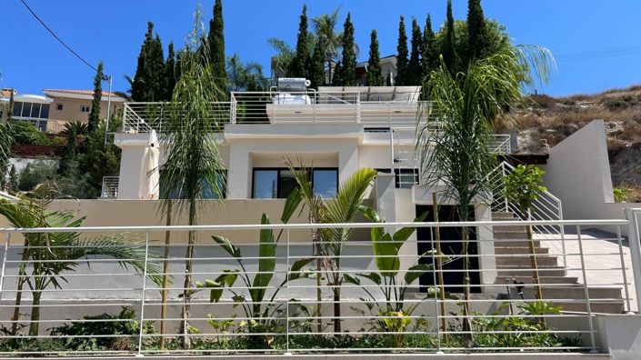 Image No.1-3 Bed House for sale