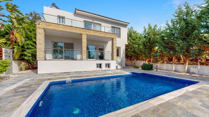 Image No.1-5 Bed House for sale