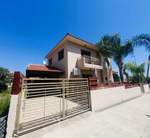 1 - Kolossi, Maison