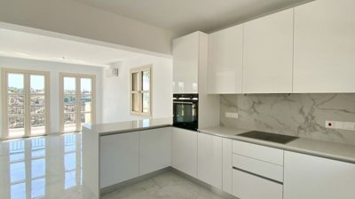 618484-detached-villa-for-sale-in-select-loca