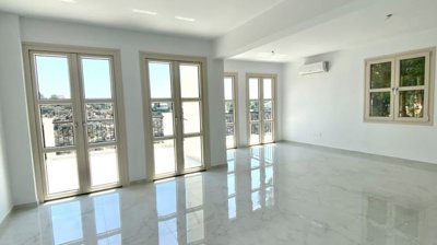 618481-detached-villa-for-sale-in-select-loca