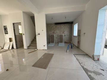 624093-town-house-for-sale-in-parekklisiaorig