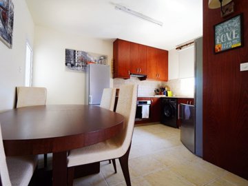 627358-apartment-for-sale-in-larnaka-kamaresf