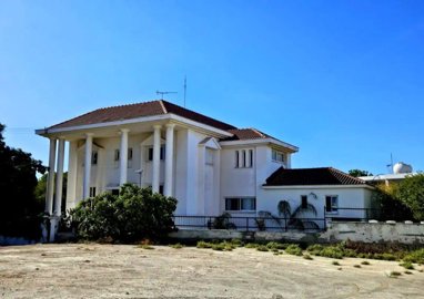 630076-detached-villa-for-sale-in-faneromenif