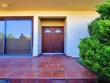 630449-detached-villa-for-sale-in-larnaka-kam
