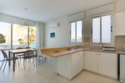 632672-detached-villa-for-sale-in-perneraorig