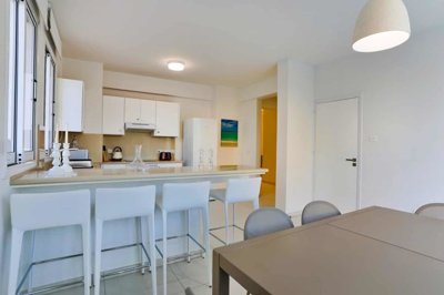 632673-detached-villa-for-sale-in-perneraorig