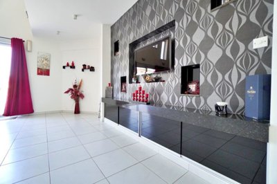 711636-detached-villa-for-sale-in-paralimnior