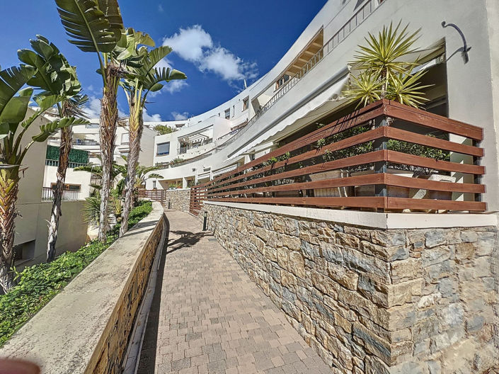 Image No.1-3 Bed Apartment for sale