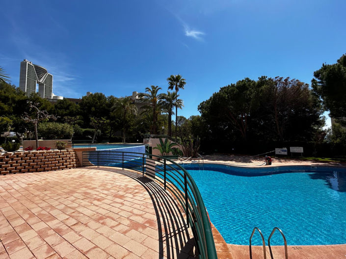 Image No.1-3 Bed Apartment for sale