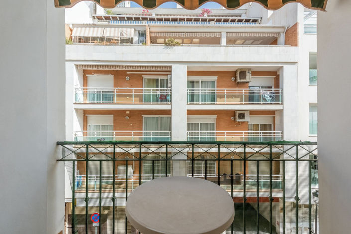 Image No.1-Appartement de 2 chambres à vendre à Estepona