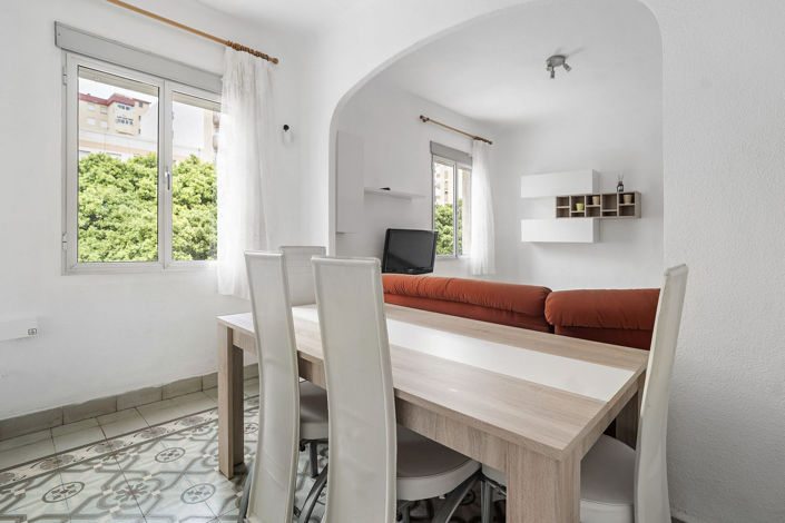 Image No.1-5 Bed Apartment for sale