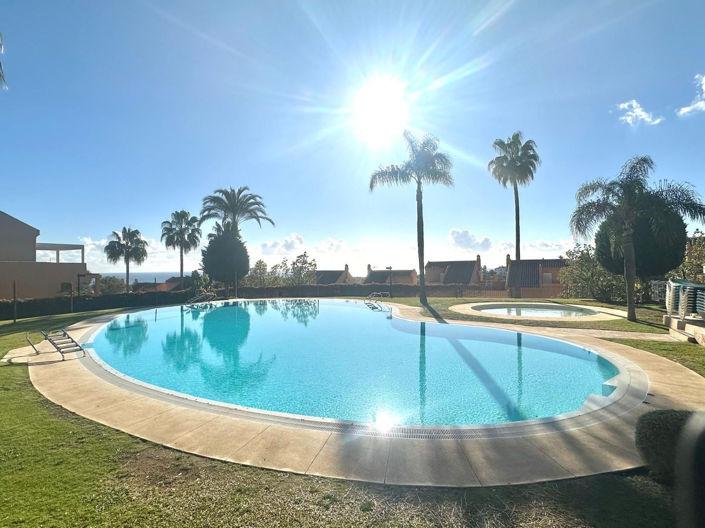 Image No.1-Appartement de 2 chambres à vendre à Elviria