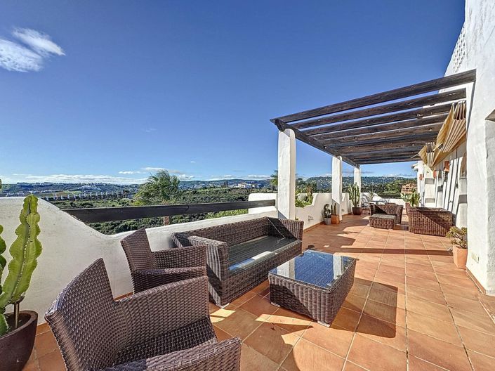Image No.1-4 Bed Apartment for sale