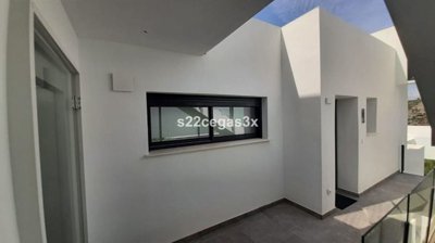 3-e898b2bb2a2fdfd06d2c39894dce8316-698