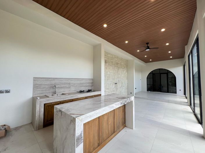 Image No.6-3 Bed Villa for sale