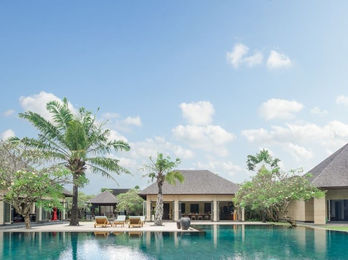Image No.1-Villa de 7 chambres à vendre à Seminyak