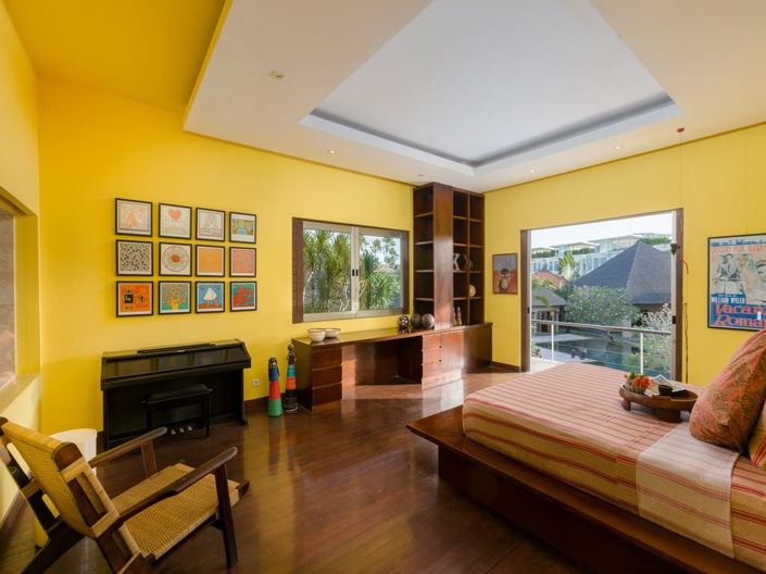 Image No.2-7 Bed Villa for sale