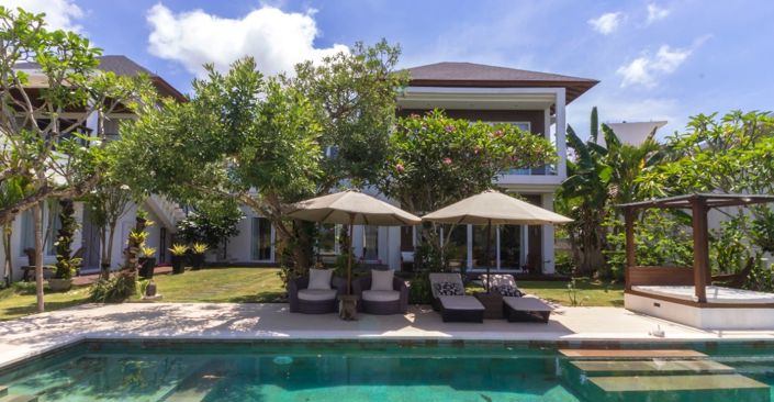 Image No.1-6 Bed Villa for sale