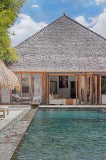 Image No.2-7 Bed Villa for sale