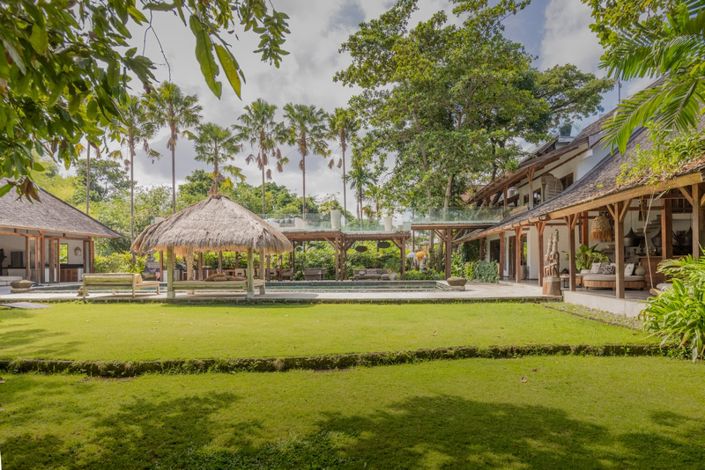 Image No.7-7 Bed Villa for sale