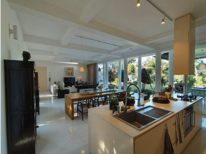 Image No.3-4 Bed Villa for sale