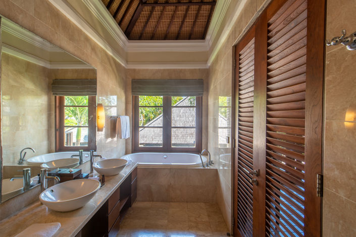 Image No.2-3 Bed Villa for sale