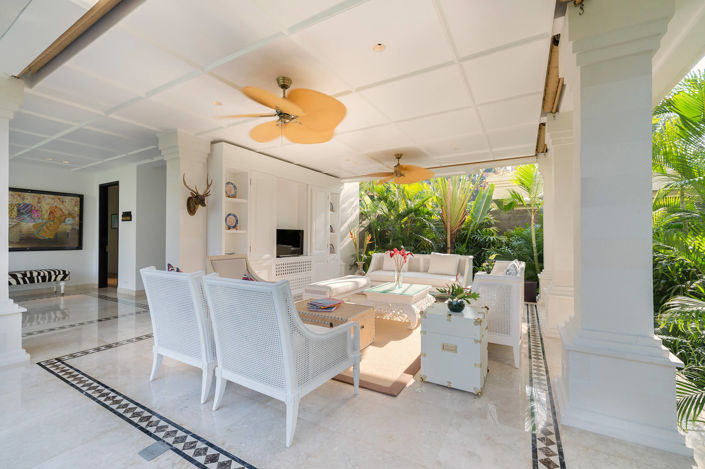 Image No.2-8 Bed Villa for sale