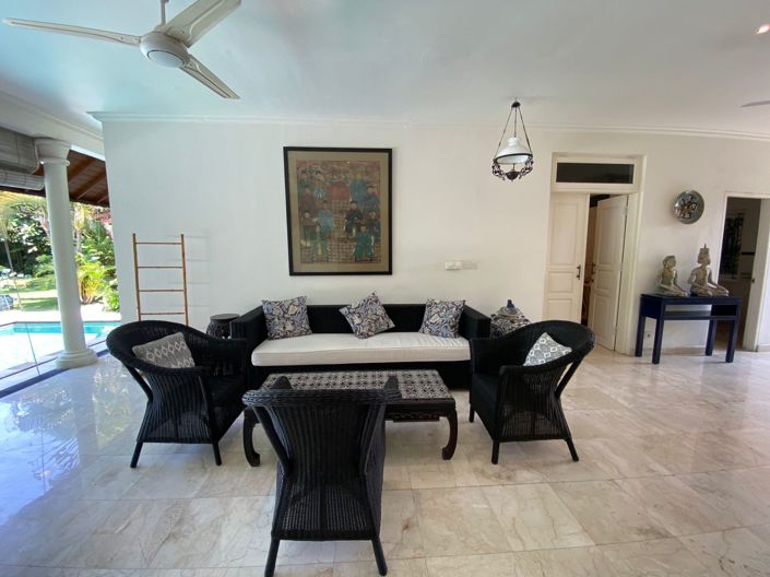 Image No.2-4 Bed Villa for sale