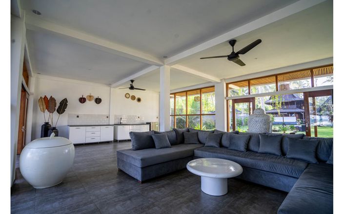 Image No.8-6 Bed Villa for sale