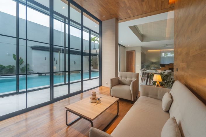 Image No.1-4 Bed Villa for sale