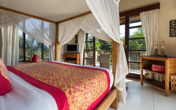 Image No.2-14 Bed Villa for sale