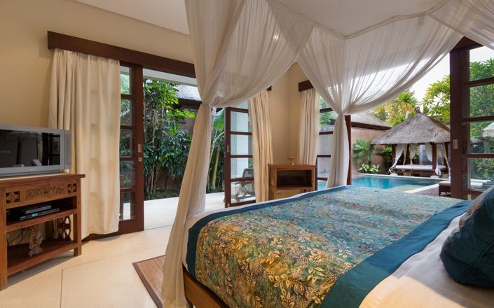 Image No.3-14 Bed Villa for sale