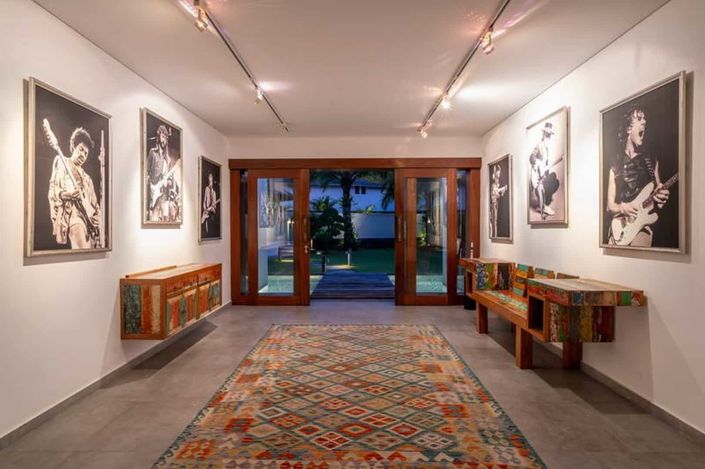 Image No.10-10 Bed Villa for sale