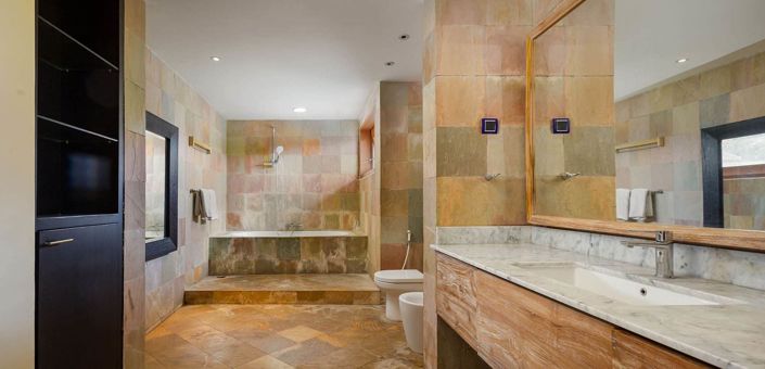 Image No.4-10 Bed Villa for sale