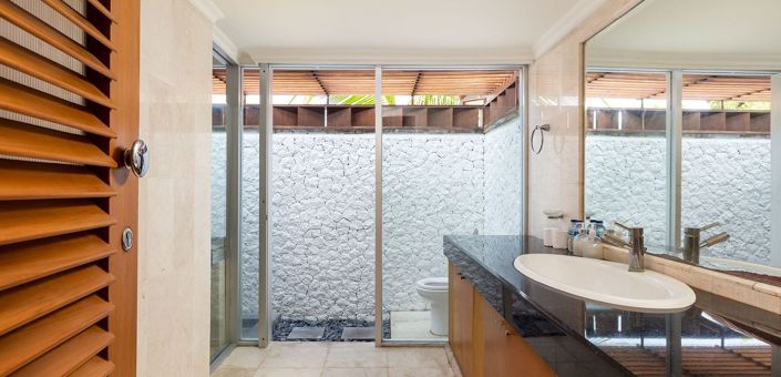 Image No.6-10 Bed Villa for sale