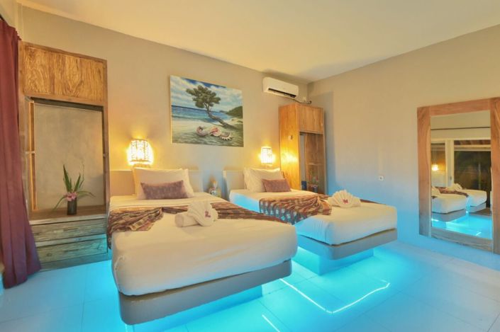 Image No.2-23 Bed Property for sale