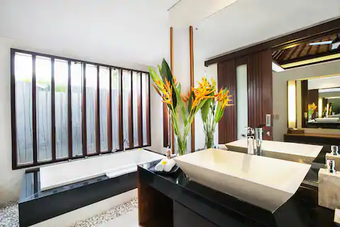 Image No.10-1 Bed Villa for sale